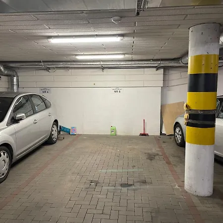 42 M Z Miejscem W Garazu Z Winda Blisko Centrum I Morza Gdynia
